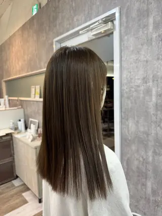 セミロング 髪質改善カラー透明感 ダブルカラー幕田のヘアスタイル