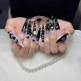 ネイル Anna Nail - ROYALのネイルデザイン