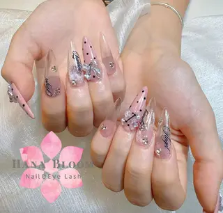 ネイル Hana Bloom Nail Salonのネイルデザイン