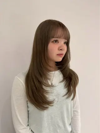 ロング 澤石 陸舞のヘアスタイル