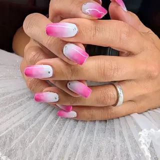 ネイル 中田 巴菜のネイルデザイン