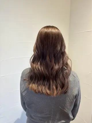 ロング カラー 前田 陽菜のヘアスタイル