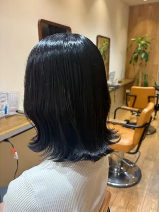ショート おおはた　りゅう/ カラーのヘアスタイル