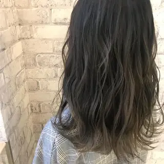 ロング カラー Oopsレイヤー 加藤澄都のヘアスタイル