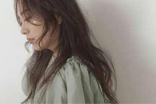 マツエク・マツパ 谷 なづきのヘアスタイル