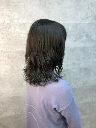 セミロング パーマ 内藤 繁のヘアスタイル