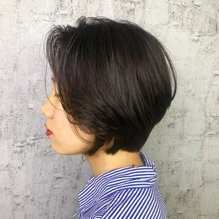 ショート 小顔レイヤー/ ベージュ🤍Rieのヘアスタイル