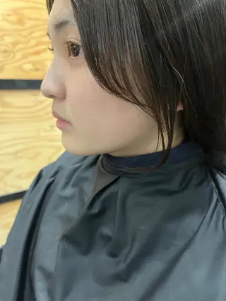 ミディアム カラー ヘアアレンジ メンズ キッズ ネイル マツエク・マツパ アイブロウ 久木原 ゆりのヘアスタイル