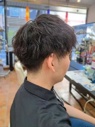 メンズ パーマ 💜𝑳𝑼𝑵𝑨 🌻母良田愛美🌻のヘアスタイル