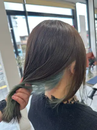 ミディアム 𝑴𝒐𝒓𝒊 /髪質改善/艶髪🖤のヘアスタイル
