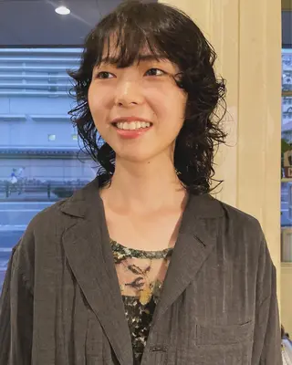 ミディアム パーマ Sourire西大分 ☘️いけだ あおいのヘアスタイル