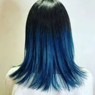 ミディアム カラー HATSUMEI 勅使瓦 祥のヘアスタイル