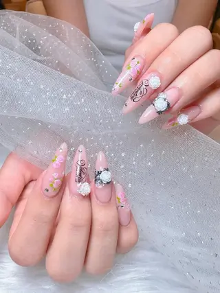 ネイル Queen Nail Salonのネイルデザイン