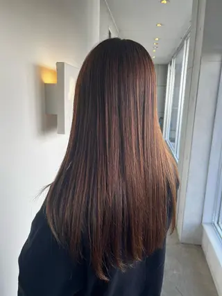 セミロング おせ ちさとのヘアスタイル