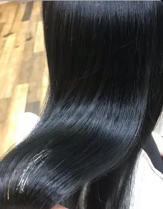カラー 🌱初夏の透け感カ ラー🌱HIDEKAのヘアスタイル