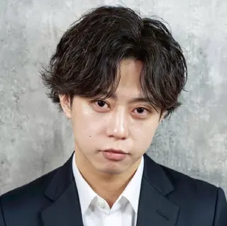 ミディアム パーマ メンズ HIRO GINZA 銀座一丁目店のヘアスタイル