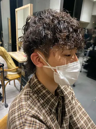 ミディアム パーマ メンズ 似合う髪型見つけます AYAKAのヘアスタイル