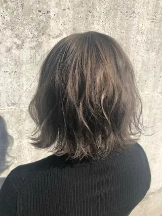 ミディアム 小川 美咲のヘアスタイル