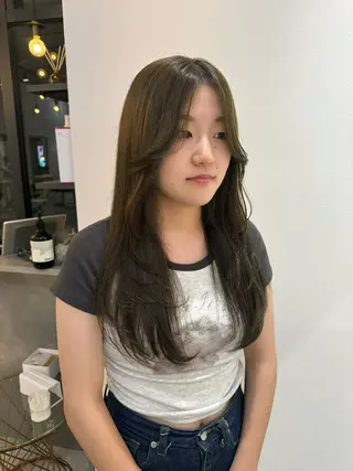 ロング カラー 赤み無し柔らかカラー 【梅田】madokaのヘアスタイル
