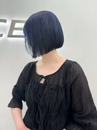 ショート カラー ヘアアレンジ 縮毛矯正🤍 ボブ/ HIKARIのヘアスタイル