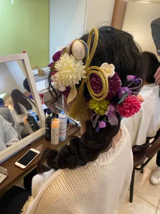 セミロング ヘアアレンジ 🌈髪質改善🌈 過去の1艶サラ体験✨のヘアスタイル