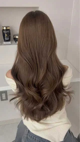 ロング モリシタ チョウのヘアスタイル