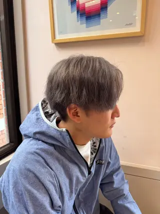 カラー AYATO 'のヘアスタイル