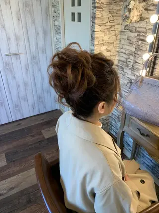 セミロング ヘアアレンジ hair make Lucciのヘアスタイル