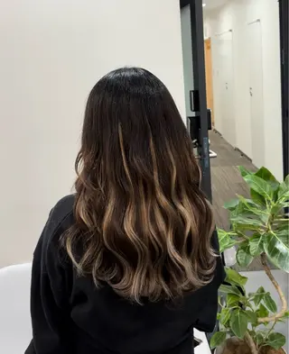 ロング 江田 悠真のヘアスタイル