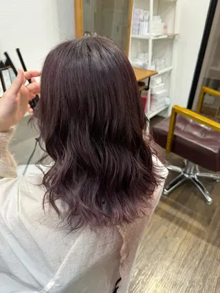 セミロング 横浜🦋ハイトーン 🫐シャドウルーツのヘアスタイル
