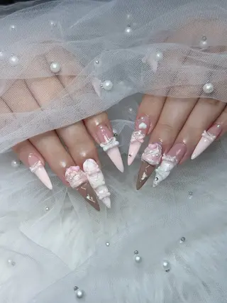 ネイル Julli NailStudioのネイルデザイン
