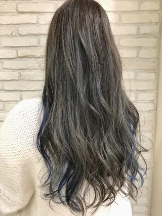ロング カラー 大平 美沙のヘアスタイル