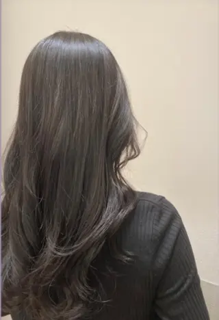 ロング カラー パーマ ヘアアレンジ 佐藤 睦月のヘアスタイル