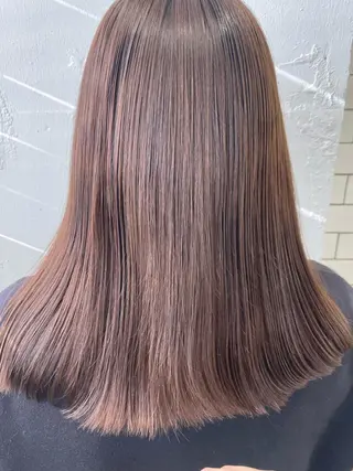 ミディアム カラー EIGHT MAYUのヘアスタイル