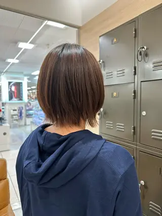 ミディアム 神田 桃菜のヘアスタイル