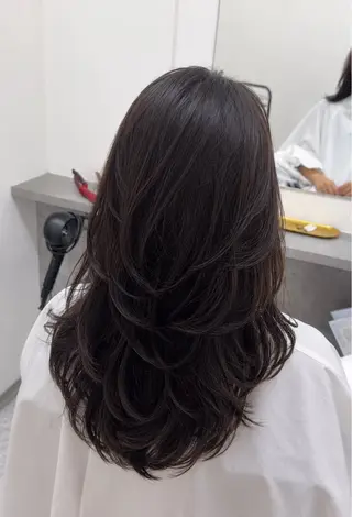ロング レイヤー透明感カラー ブリーチ🎀オトハのヘアスタイル