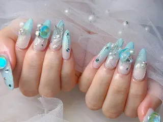 ネイル Queennail 北堀江Yumiのネイルデザイン