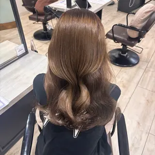 カラー Risa / Euphoriaのヘアスタイル