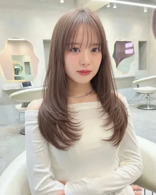 セミロング カラー ヘアアレンジ 大宮🎨高明度/カラ ー/髪質改善/ハルのヘアスタイル