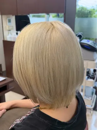 ミディアム カラー ハイトーン特化美容師 /デザイン/朝倉友香のヘアスタイル
