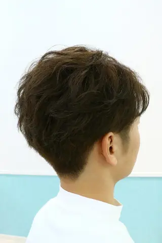ショート メンズ パーマ カラー フジタミキ ✨メテオ TR、ヘッドスパのヘアスタイル