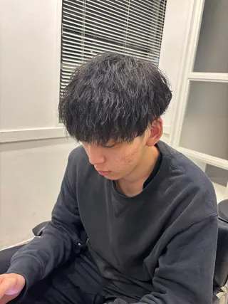 パーマ メンズ 【ただの天才 🎨】のヘアスタイル
