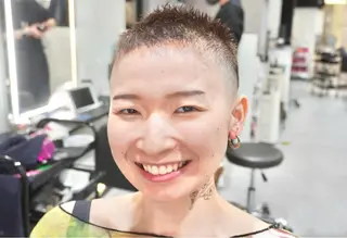 ショート カラー ミヤザキ ユタカのヘアスタイル