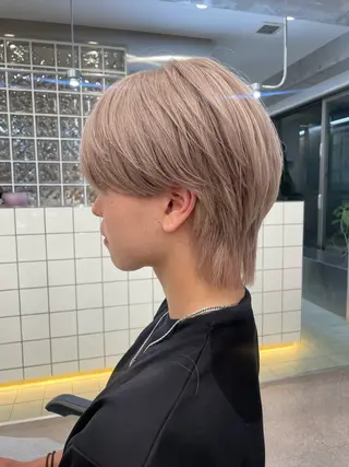 カラー メンズ ミルクティーベージュ /sara💛のヘアスタイル