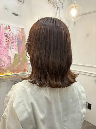 ミディアム ボブ・カラー 琴音のヘアスタイル
