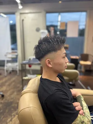 メンズ 生駒のパーマ達人 FEELけんけんのヘアスタイル