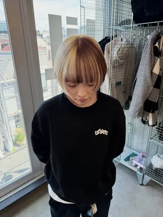 ショート カラー ヘアアレンジ 艶ハイトーン/ヘア アレンジAYAKAのヘアスタイル
