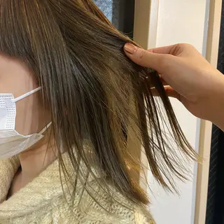 ミディアム カラー SALTWATER AYARIのヘアスタイル