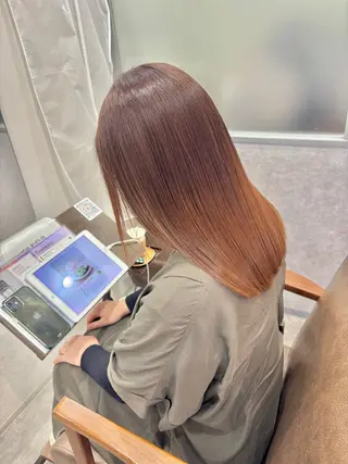 ミディアム 久保田康雅 辻堂 髪質改善×縮毛矯正のヘアスタイル