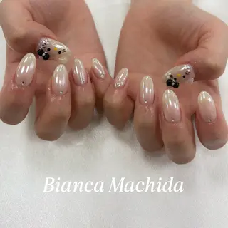 ネイル Bianca 🌟 yanagihasiのネイルデザイン